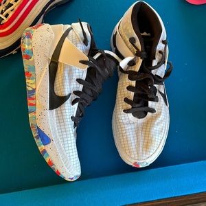 Never worn straight out the box Kevin Durant